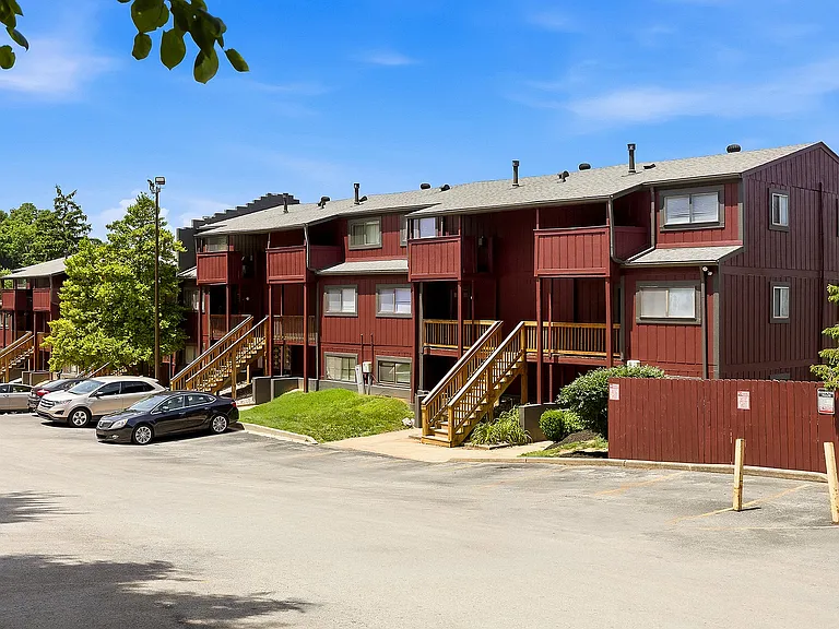 Eagles Eyrie Apartments