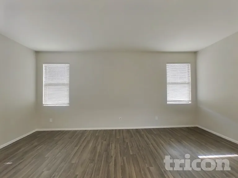 42614 W Venture Rd — Photo 3