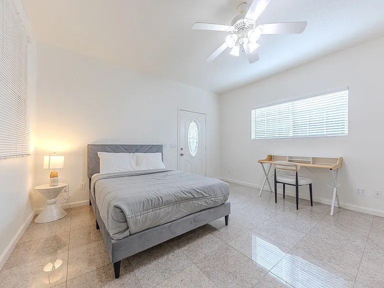 3012 Cordova Ct — Photo 26