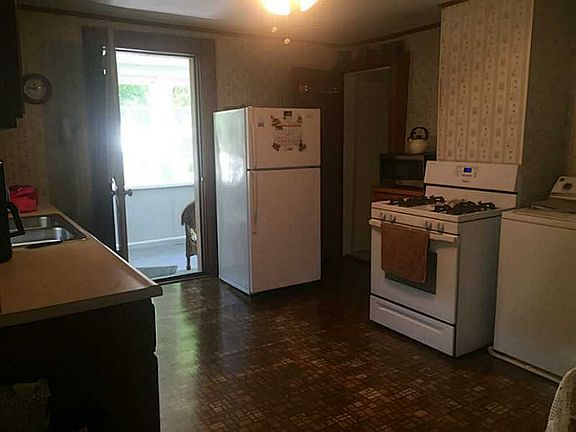 2nd image of 52-54 Kennedy Ln