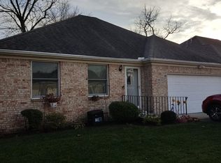 641 Begonia St SE APT B, Demotte, IN 46310