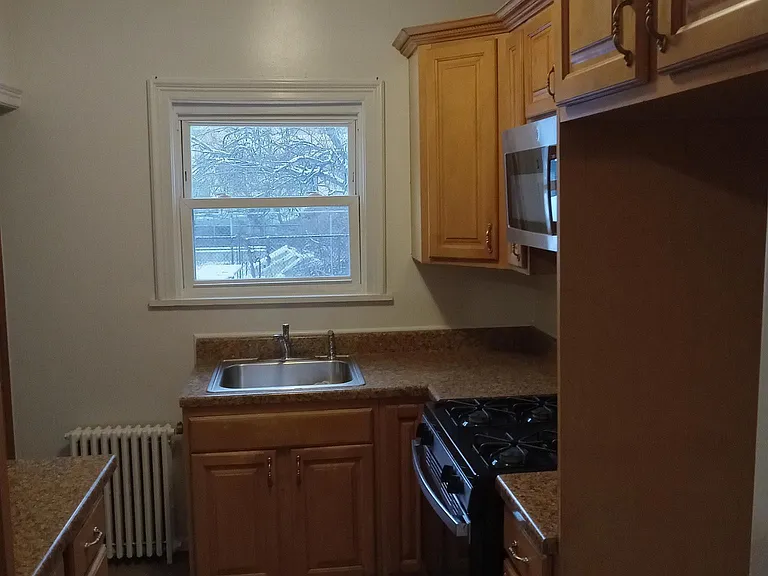 34 Van Cortlandt Park Ave #2 — Photo 13