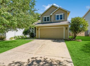 911 SE Kensington Rd, Ankeny, IA 50021