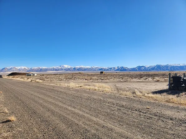 413 Rocky Ln, Crescent Valley, NV 89821