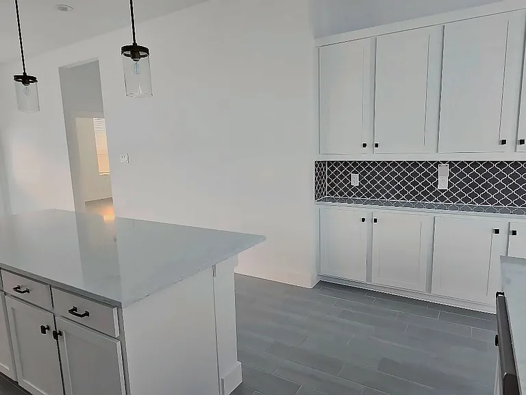 2235 Garden Arbor Ln — Photo 15