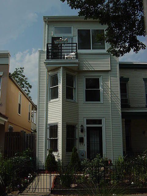 Front 1518 D St. SE