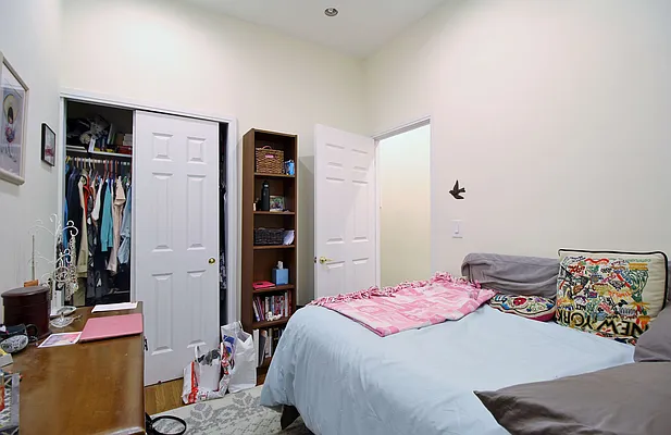 Rented by Julianna Realty Corp | media 7