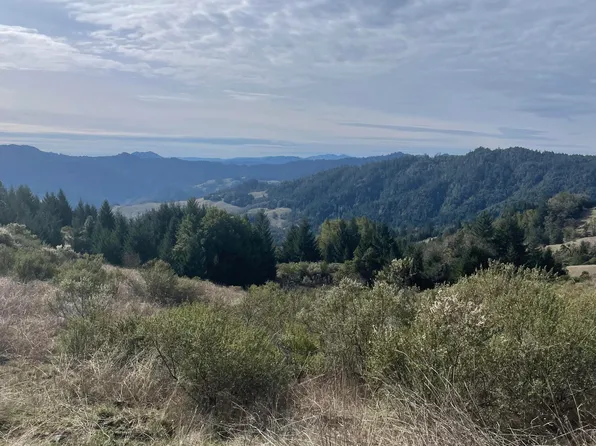 217381 Sunset Ridge Rd, Blocksburg, CA 95514