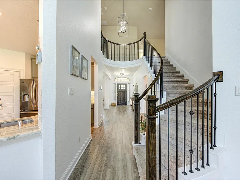 2415 Flowering Brook Ln — Photo 6