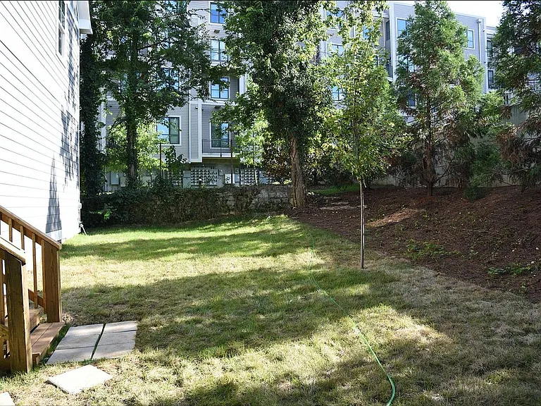 2229 11th Ave S #B — Photo 16