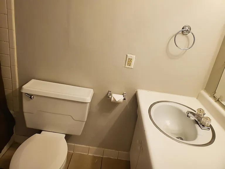 1700 Clinch Ave #303 — Photo 7