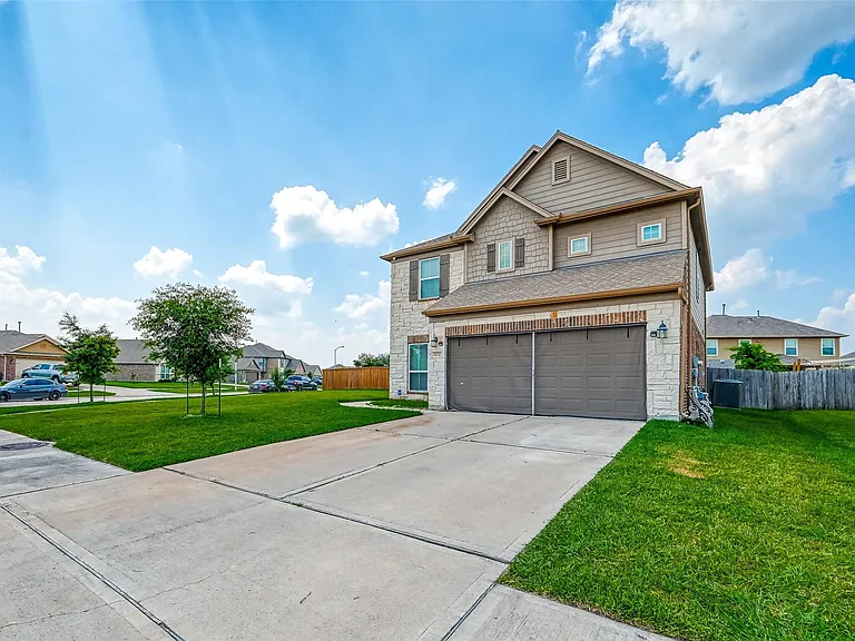 3030 Currier Ct — Photo 3