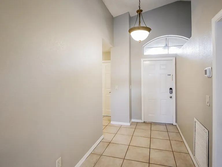 5365 NW 54th St — Photo 3