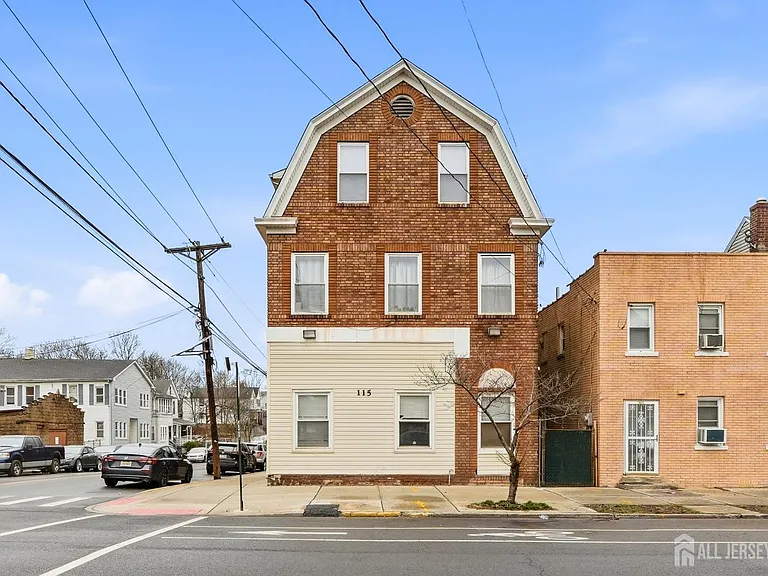 115 Remsen Ave — Photo 2