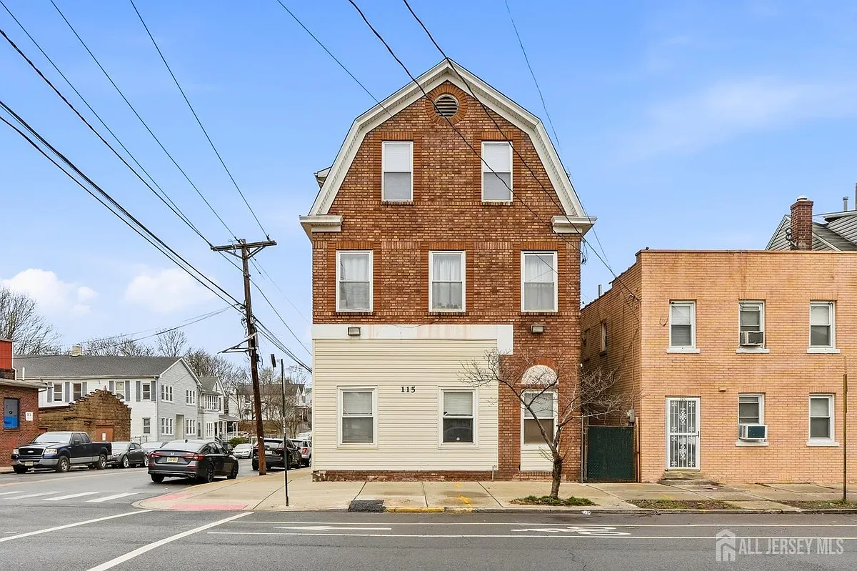 Building Photo - 115 Remsen Ave