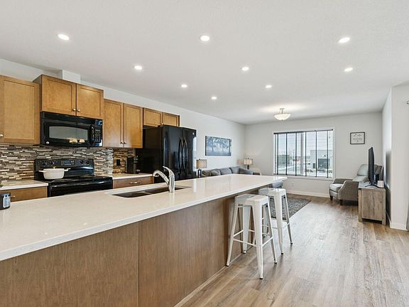 4th image of 231 Kingsbridge Rd SE