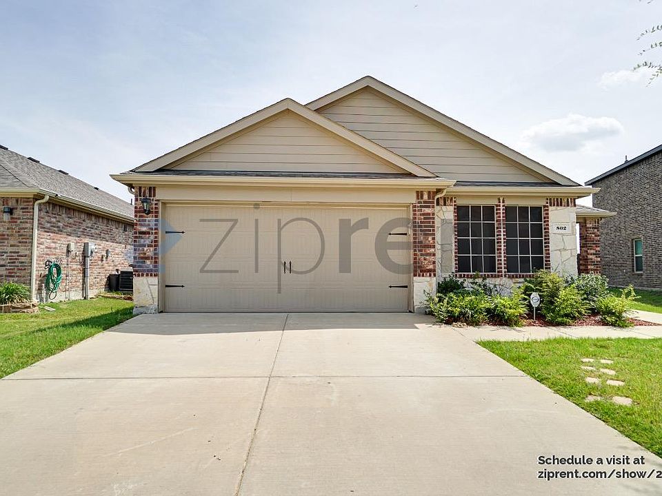 1st image of 802 Meadow Wood Ln