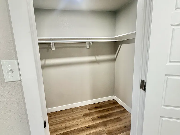 7510 Stagecoach Dr — Photo 16