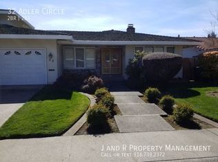 32 Adler Cir, Sacramento, CA 95864