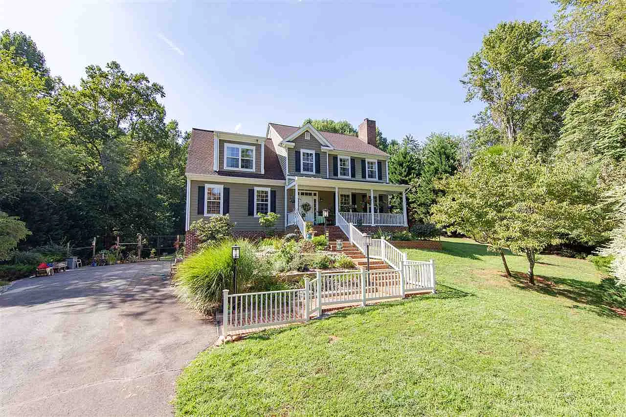 3500 Montgomery Ln photo 1