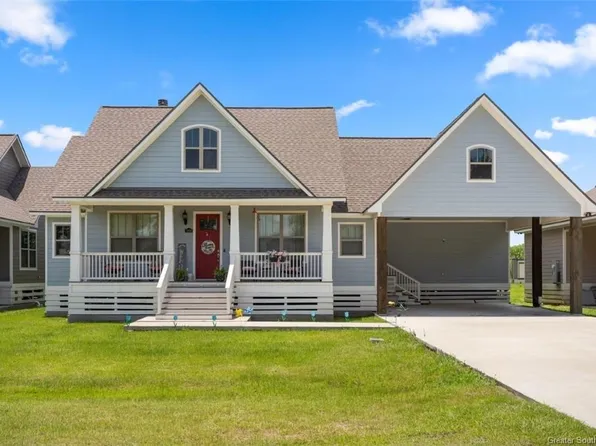 7696 Nine Oaks Dr, Lake Charles, LA 70607