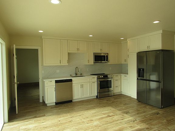 5th image of 3206 Cheyenne Ave #3206