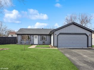 4480 Zeppelin Dr, Hanover Park, IL 60133