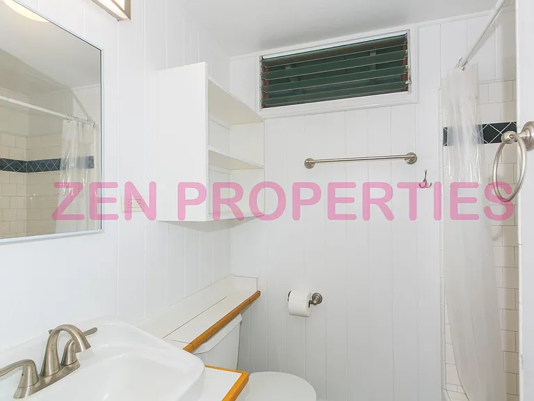 1555 Moani St — Photo 28