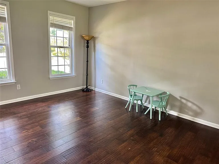 230 Albrighton Ct — Photo 10