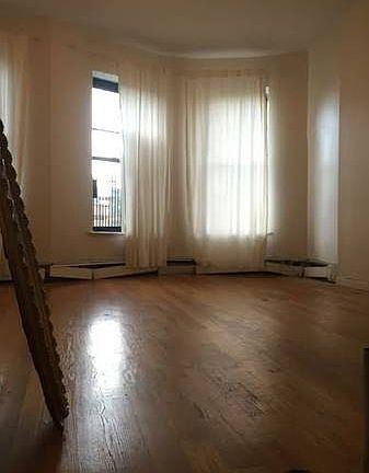 3rd image of 1039 Bergen St APT D1