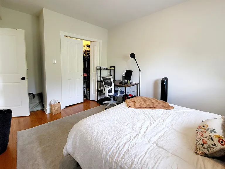 3400 North Southport Avenue — Photo 17