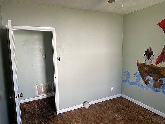 5th image of 308 W Yauger St