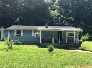 615 Evans Dr, Middlesboro, KY 40965
