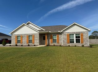 422 Mockingbird Trl, Newton, AL 36352