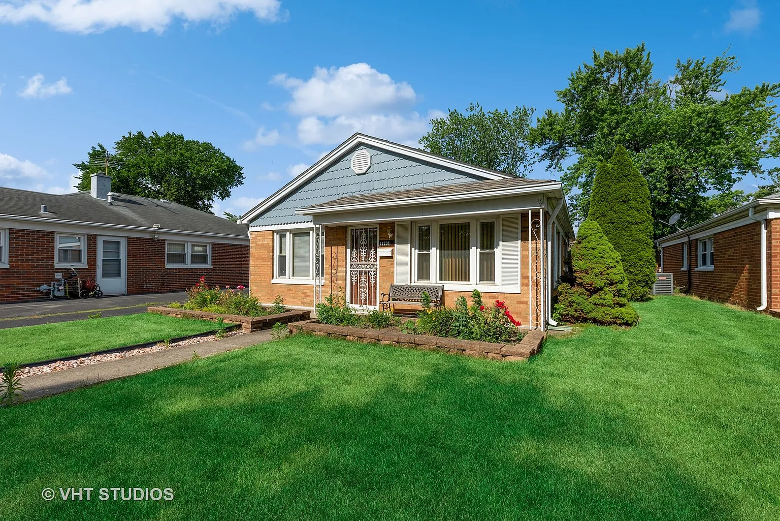 11704 S Troy Dr photo 1