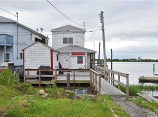 1606 Church Rd, Broad Channel, NY 11693