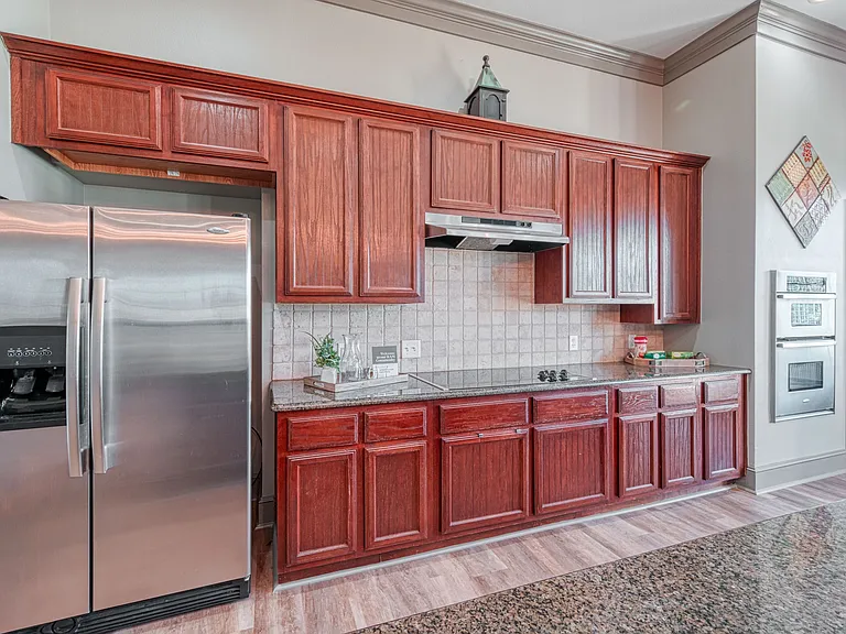 Legend Park Apartments — Photo 19