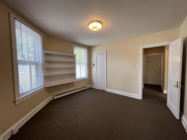 1303 N Franklin St — Photo 11