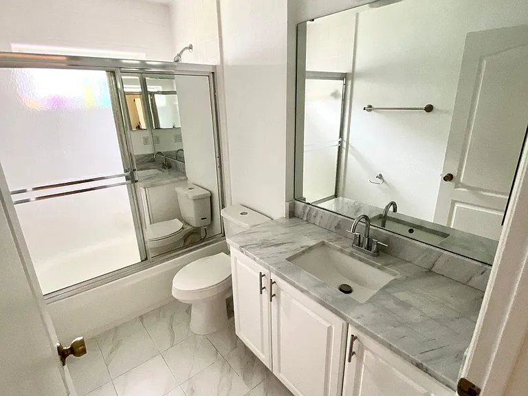 2840 Runyon Cir — Photo 15