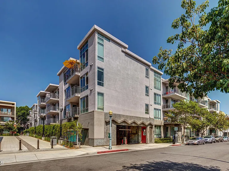 111 S De Lacey Ave #204 — Photo 3