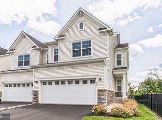 522 Dean Dr, Phoenixville, PA 19460