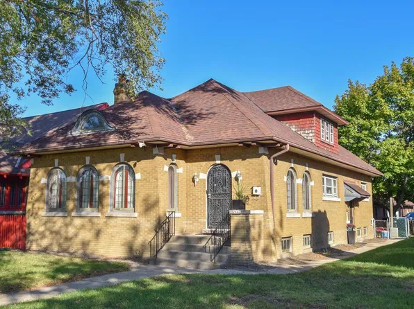 2642 N Sherman BOULEVARD, Milwaukee, WI 53210