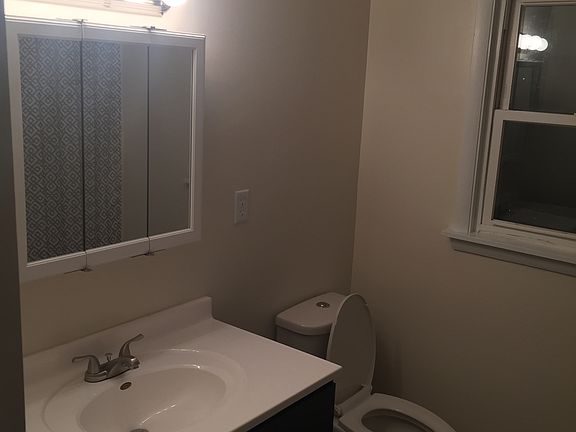3rd image of 520 S C Ave