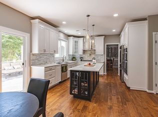 43645 Intrepid St, Chantilly, VA 20152