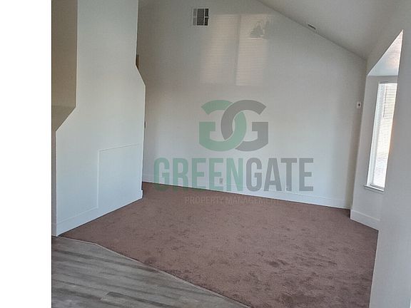 4th image of 390 Cherry Ln #14