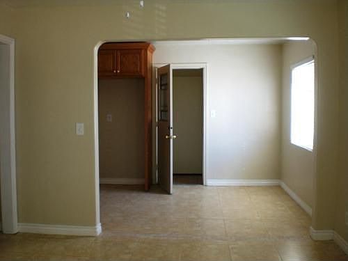2nd image of 24862 Cottonwood Ave