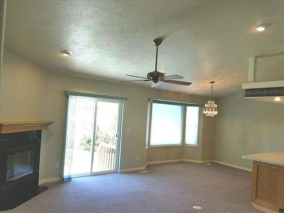 5th image of 3719 E Silverwood Cir