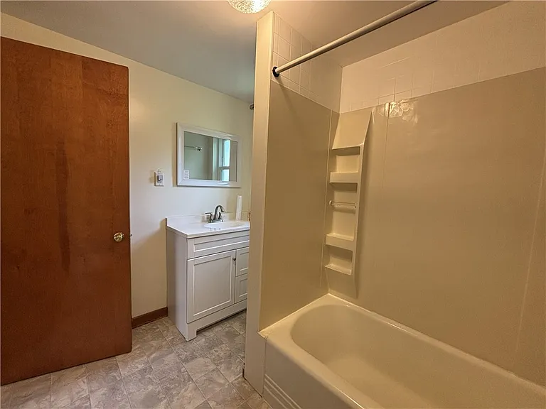 809 Carbon Rd — Photo 32