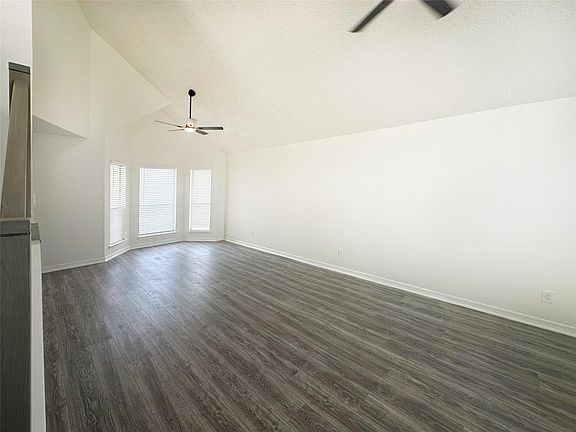 5th image of 9843 Stableway Dr
