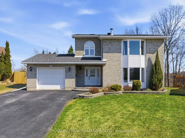 884 Kenyon Cres, Cornwall, ON K6H 6Z1